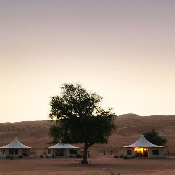 Foto diambil di Desert Nights Camp Al Wasil oleh James M. pada 10/28/2016