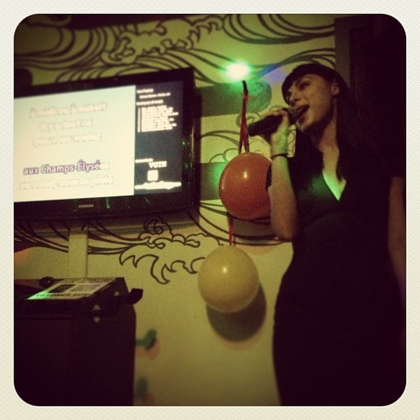 4/5/2013에 john c. w.님이 Voicebox Karaoke에서 찍은 사진