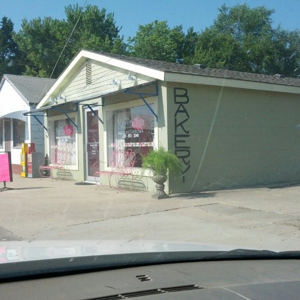 Muffin Top Bakery And Confections South Haven, KS