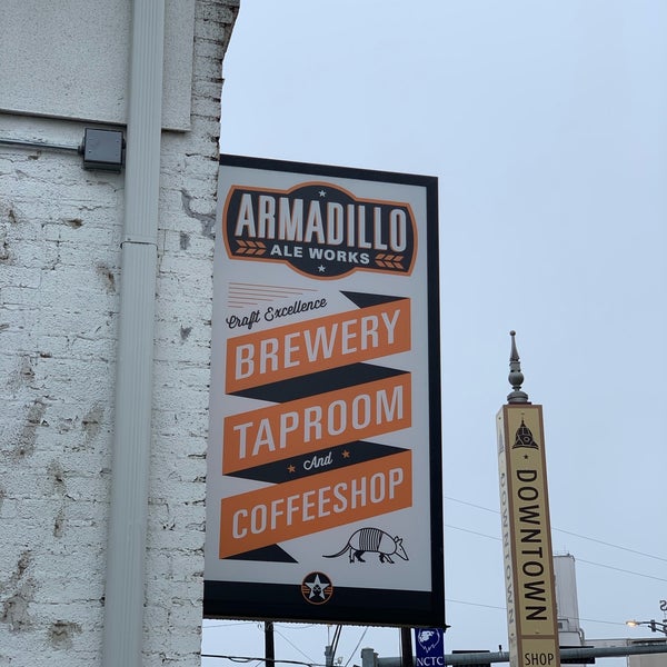 Foto diambil di Armadillo Ale Works oleh Arthur A. pada 1/17/2020