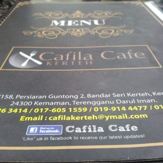 Photo taken at Cafila Cafe by Fakhrurazi A. on 11/13/2012