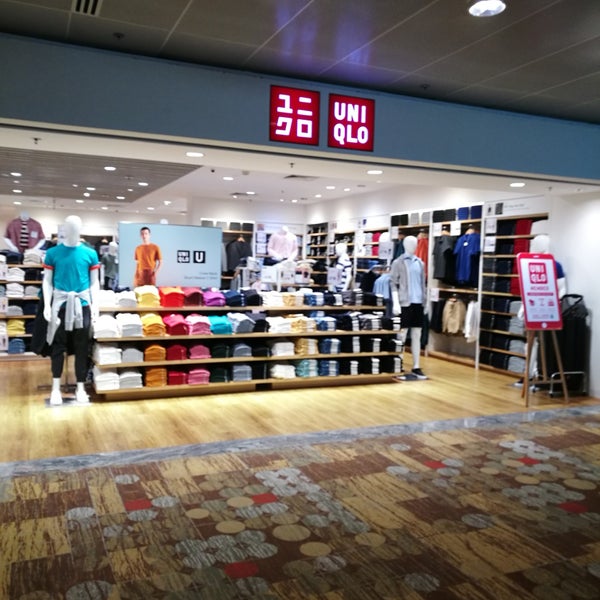 Southeast Asias 1st UNIQLO Global Flagship Store opens in Singapore