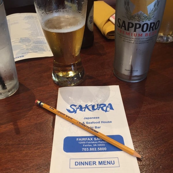 6/13/2015 tarihinde Brad B.ziyaretçi tarafından Sakura Japanese Steak, Seafood House &amp; Sushi Bar'de çekilen fotoğraf