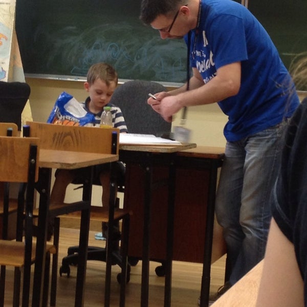 Photos at XXVII Liceum Ogólnokształcące im. Tadeusza Czackiego
