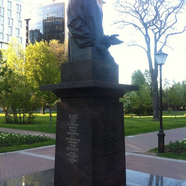 Памятник собчаку в санкт петербурге