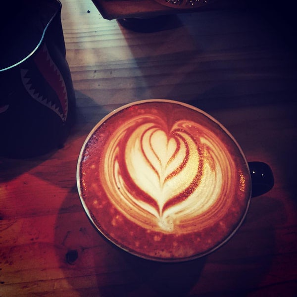 Foto tirada no(a) Hacking Coffee por Suriya D. em 8/26/2015