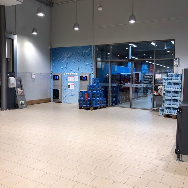 Foto tomada en EDEKA Zurheide  por Markus E. el 2/21/2018