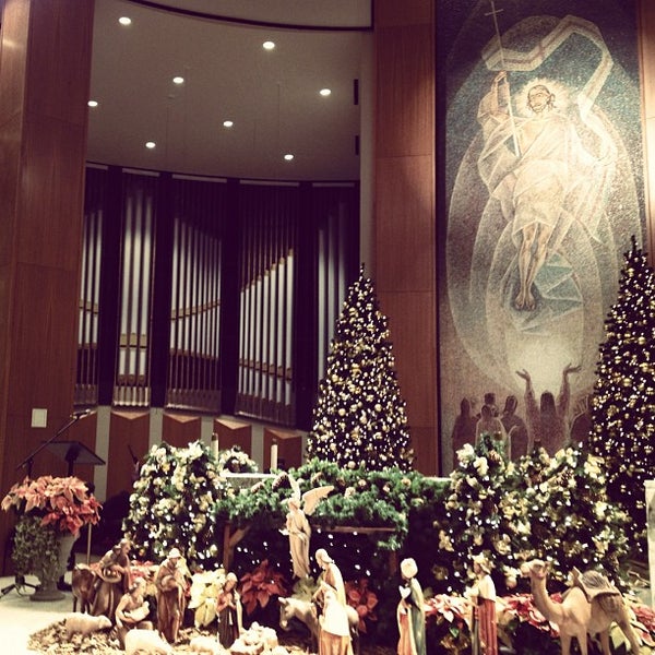 รูปภาพถ่ายที่ St. Monica Catholic Church โดย Melissa M. เมื่อ 12/25/2012