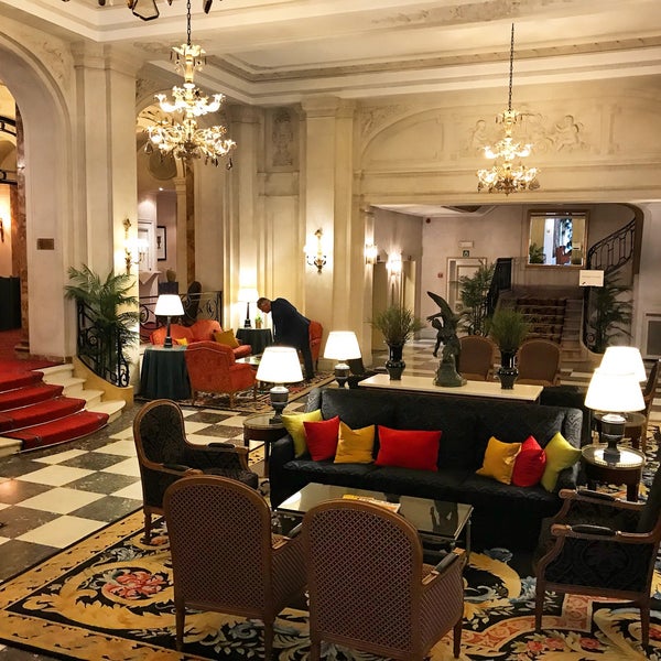 Foto diambil di Hotel Le Plaza Brussels oleh 🌸🌸🌸 pada 3/10/2018