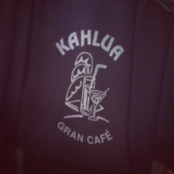 Снимок сделан в Gran Cafe Kahlua пользователем Елизавета Р. 9/22/2012