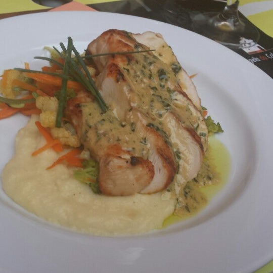 Photo taken at Restaurante Caldeiras &amp; Vulcões by Carolina M. on 7/20/2014