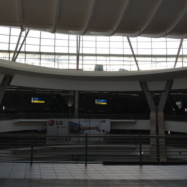 5/3/2013 tarihinde Vasiliscusziyaretçi tarafından O. R. Tambo International Airport (JNB)'de çekilen fotoğraf