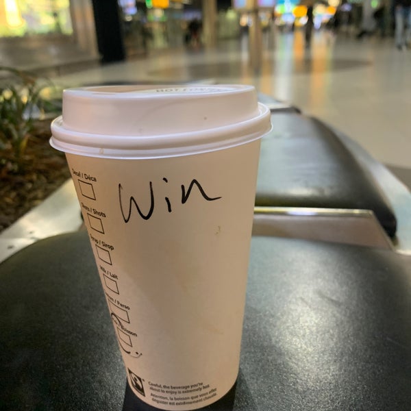 Снимок сделан в Starbucks пользователем Wim N. 10/11/2019
