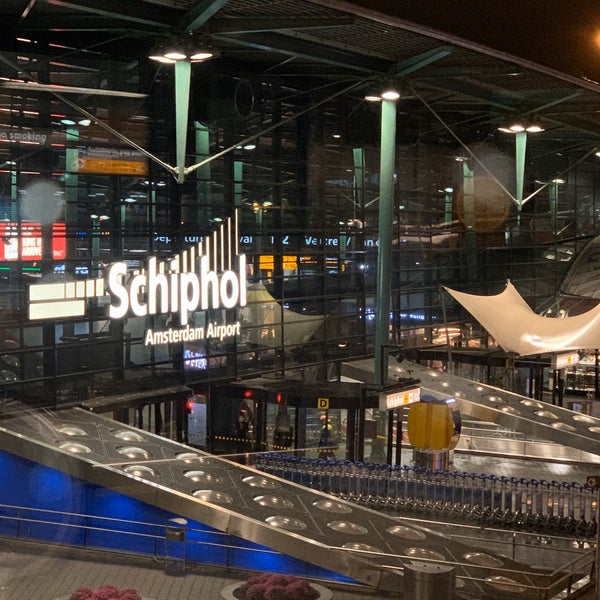 Снимок сделан в Аэропорт Амстердам Схипхол (AMS) пользователем Wim N. 10/11/2019
