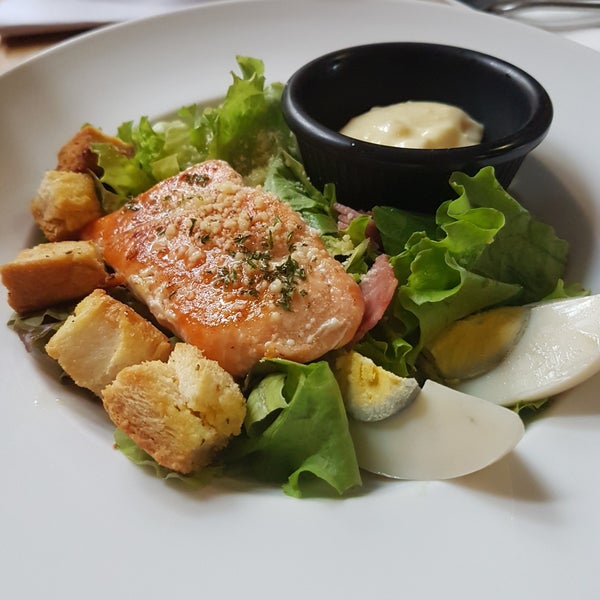 MONARCHY BISTRO - Bistro in Bogor