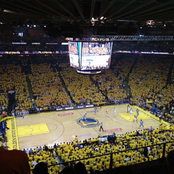 5/3/2013 tarihinde Elvisziyaretçi tarafından Oakland Arena'de çekilen fotoğraf