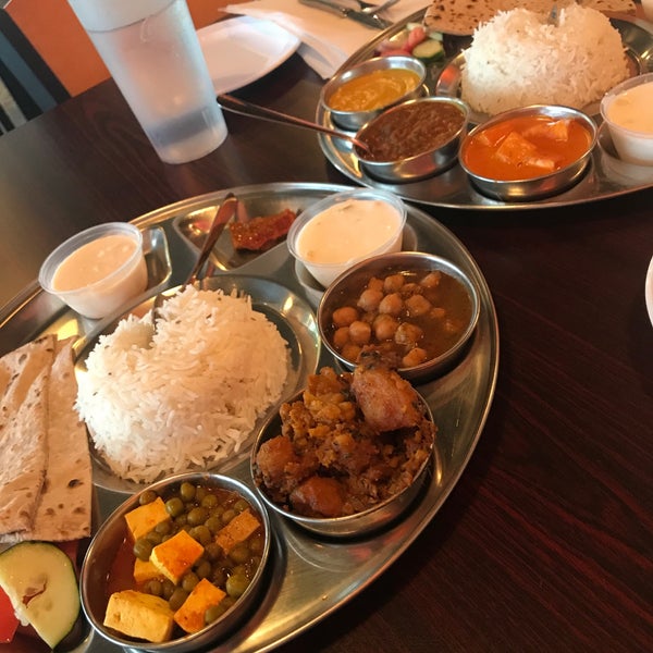 7/25/2017 tarihinde Lady N.ziyaretçi tarafından Phulkari Punjabi Kitchen'de çekilen fotoğraf