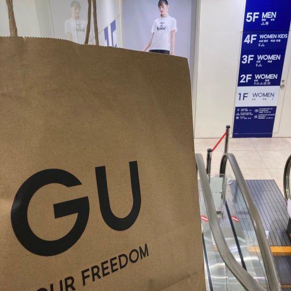 Photos At Gu 銀座 東京 東京都