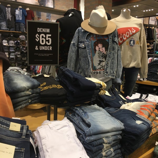 Buckle одежда. Buckle магазин. Buckle одежда. Buckle магазин. Buckle одежда бренд.