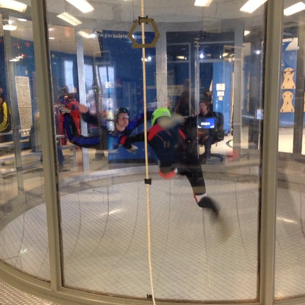 Foto scattata a Paraclete XP Indoor Skydiving da Andreas N. il 12/23/2013