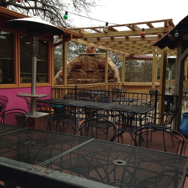 3/22/2014 tarihinde Melissa W.ziyaretçi tarafından Mesa Rosa Mexican Restaurant'de çekilen fotoğraf
