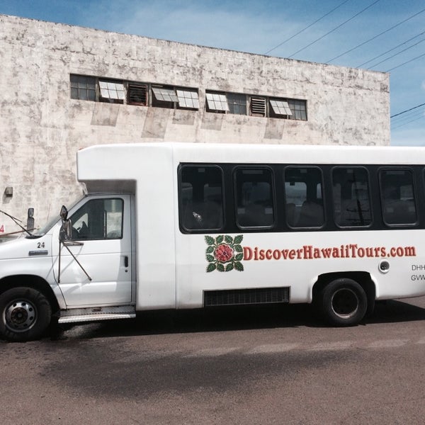 Photo taken at Discover Hawaii Tours by Kimo C. on 6/5/2014