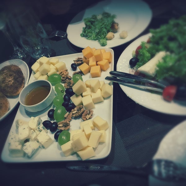 Арбузова 42а улан-удэ. Кафе батуми улан удэ. Мангал для кафе. Хинкали вино мимино. Кафе батуми улан удэ.