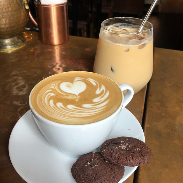 10/25/2018 tarihinde Michelle F.ziyaretçi tarafından Dapper Coffee'de çekilen fotoğraf