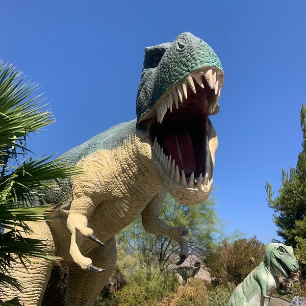Dino s. Dino s