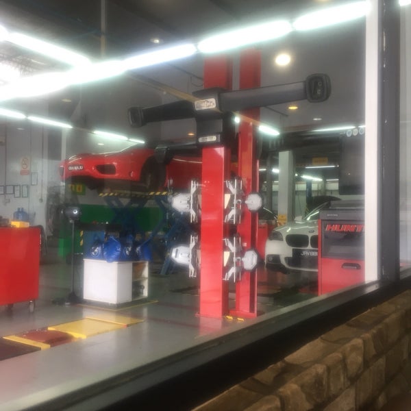 Era Maju Automobil Automotive Shop In Johor