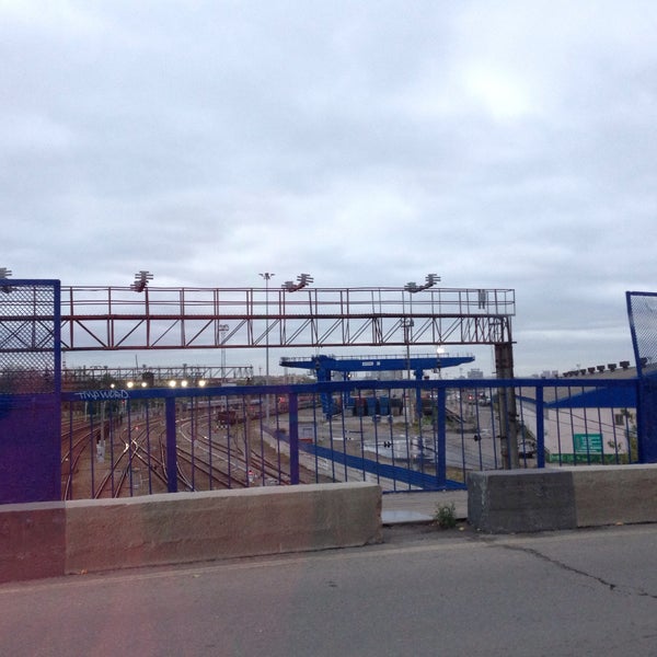 Жуков мост