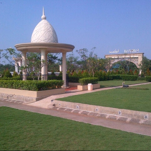 Photos At Al Azhar Memorial Garden 4 Visitors