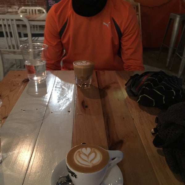 1/26/2016 tarihinde John C.ziyaretçi tarafından PT&#39;s Coffee'de çekilen fotoğraf