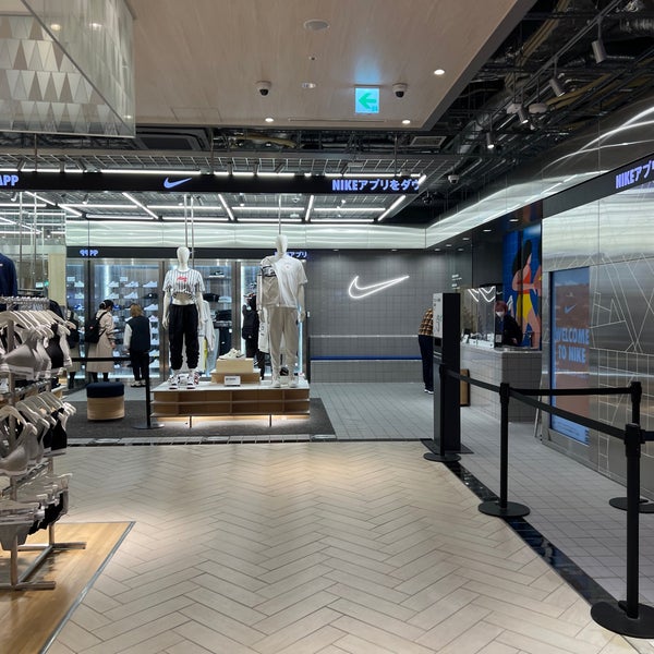 Nike Well Collective Shibuya 186 ziyaretci