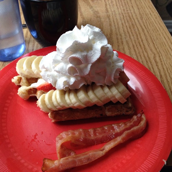 Photo taken at Waffle Brothers Pub Style by Olivia W. on 3/1/2014