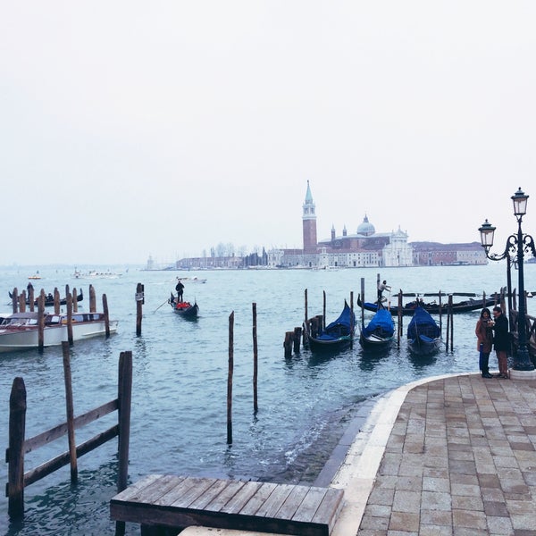 Foto scattata a LaGare Hotel Venezia - MGallery by Sofitel da Dalino ❥ il 2/13/2016
