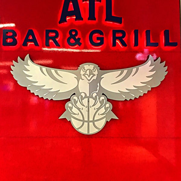 Foto tomada en Atlanta Hawks Bar &amp; Grill  por Michael K. el 9/28/2018