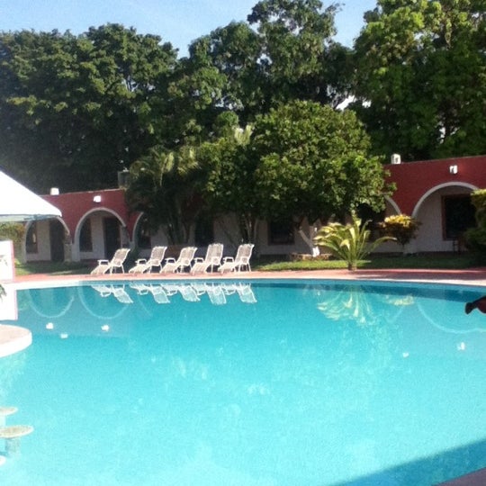 Снимок сделан в Hotel Hacienda Inn пользователем Arthurs T. 10/17/2012