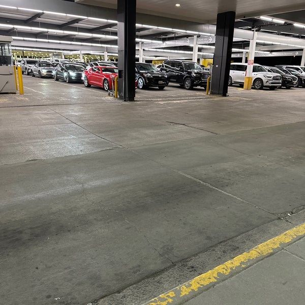 Hertz Denver International Airport Denver, CO