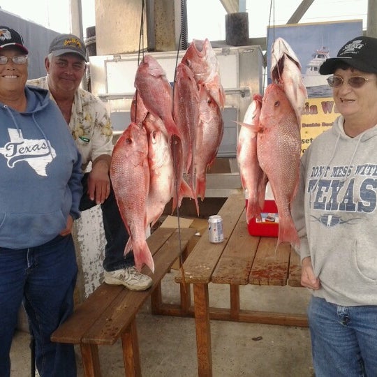 Photo prise au Captain Murphy&#39;s Fishing Charters par Patrick M. le12/13/2012