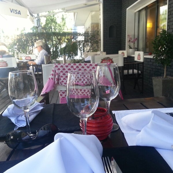 Photo taken at Simonetta Restaurante by Marcelo B. on 4/7/2013