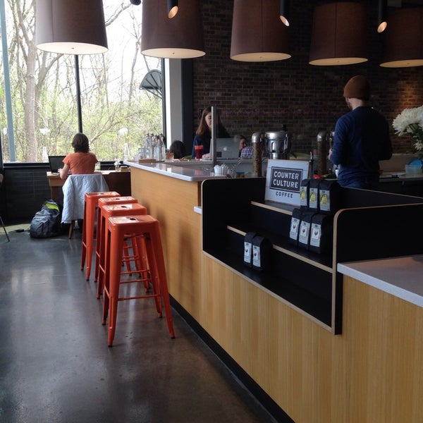5/3/2014에 Jessica S.님이 Glassbox Coffee &amp; Juice에서 찍은 사진