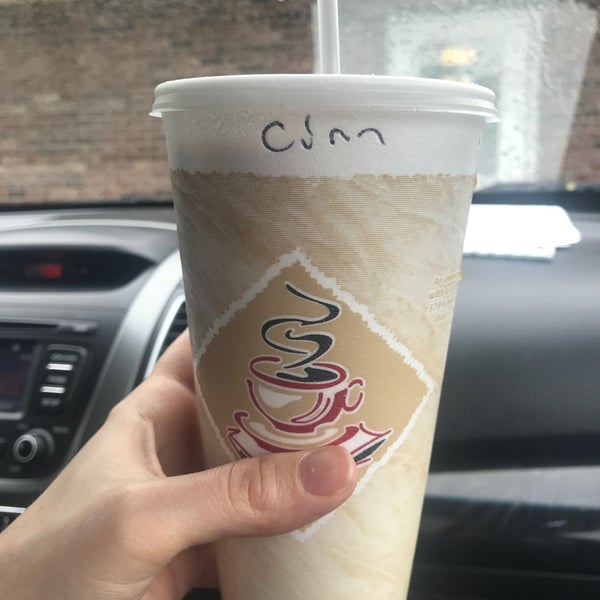 Coffeescript. Кофейня the little door москва. Патчи с кофе. Just coffee and talk футболка. Патчи с кофе.