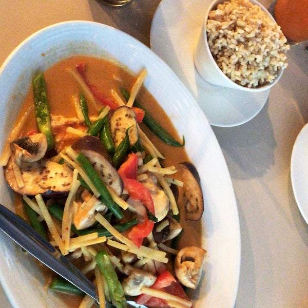 Yoong Tong Thai Restaurant 13 tavsiye