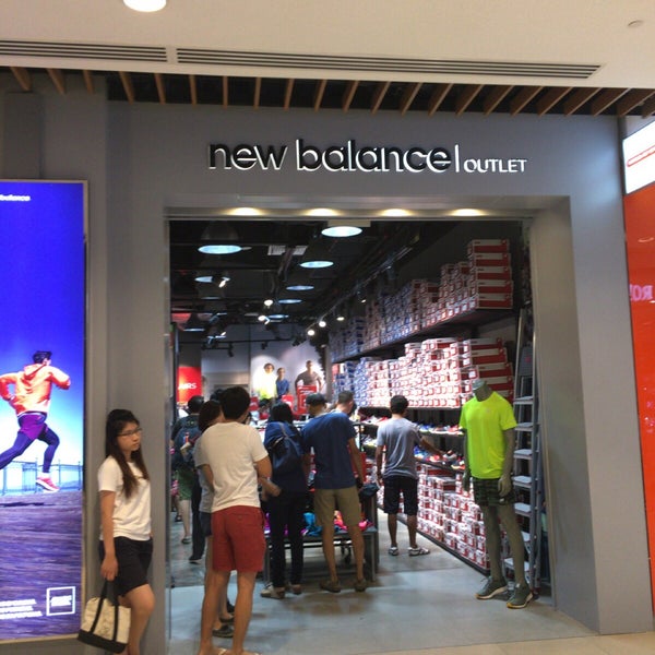 New Balance Factory Outlet - Sporting 