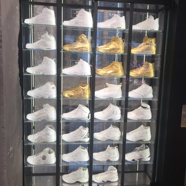 sneakers shop paris jordan