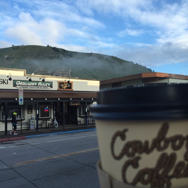 Foto tirada no(a) Cowboy Coffee Co. por Trac N. em 6/7/2015