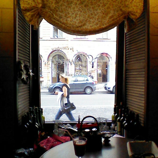 Photo taken at Amici osteria by Roxana V. on 6/9/2014