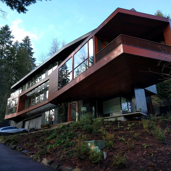 Photos At Cullen House From Twilight Scenic Lookout In Portland