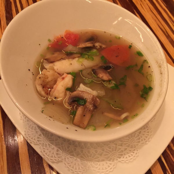 Seafood soup is really refreshing & tasty! For easy sharing, they serve us in two separate bowls.